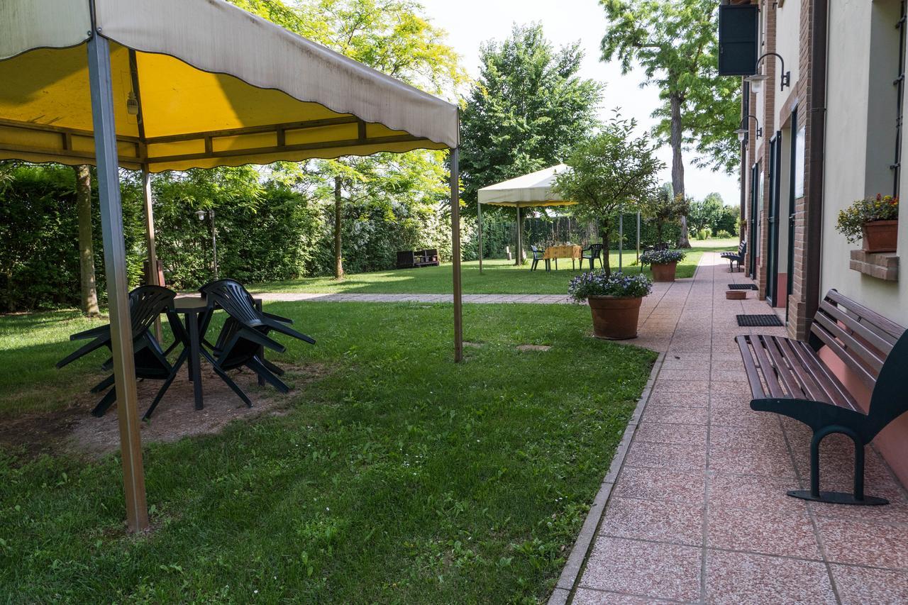 Agriturismo Alla Casella Ferrara Luaran gambar